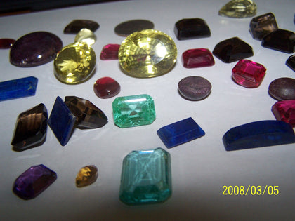 Gemstones and jewelry detected in Florida, USA